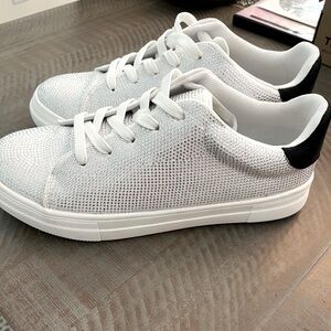 Rhinestone Sneakers in Classic White & Black Big Kids 6 (fits Women 7) NEW